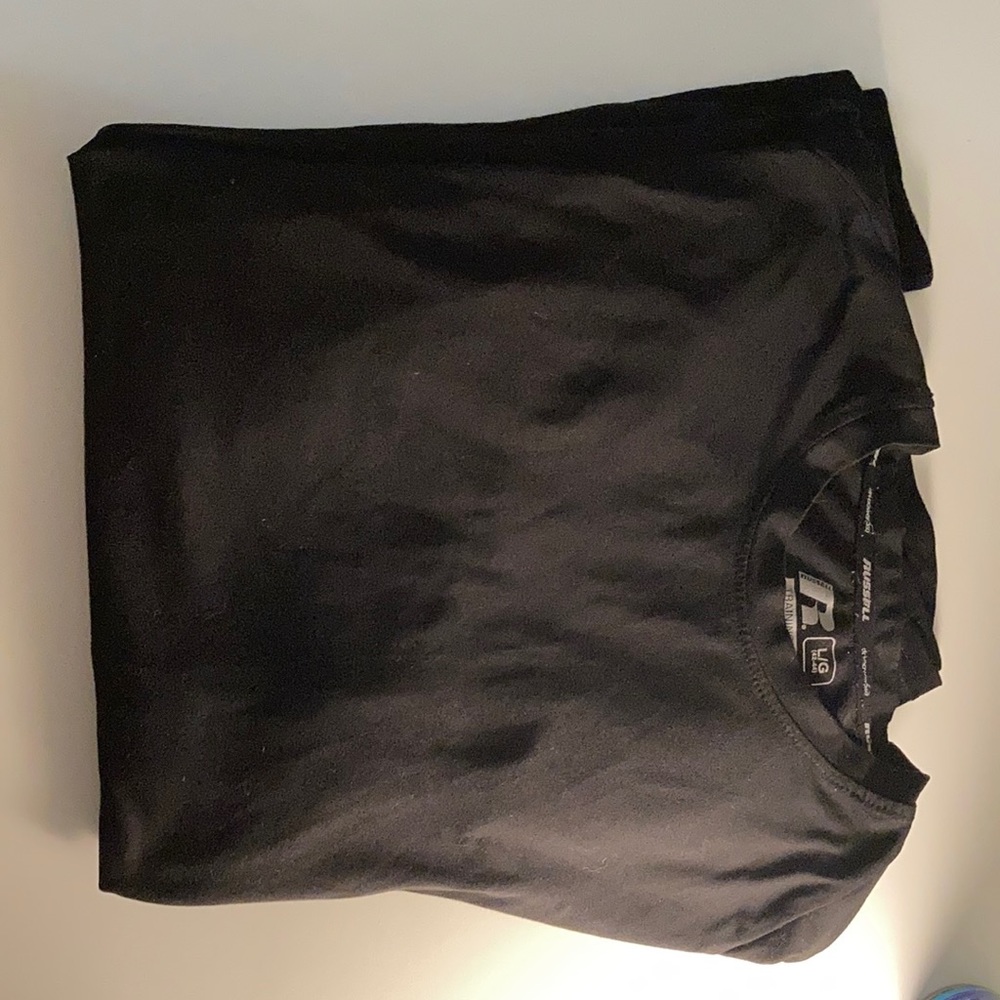 Bundle of 2 black men’s tees